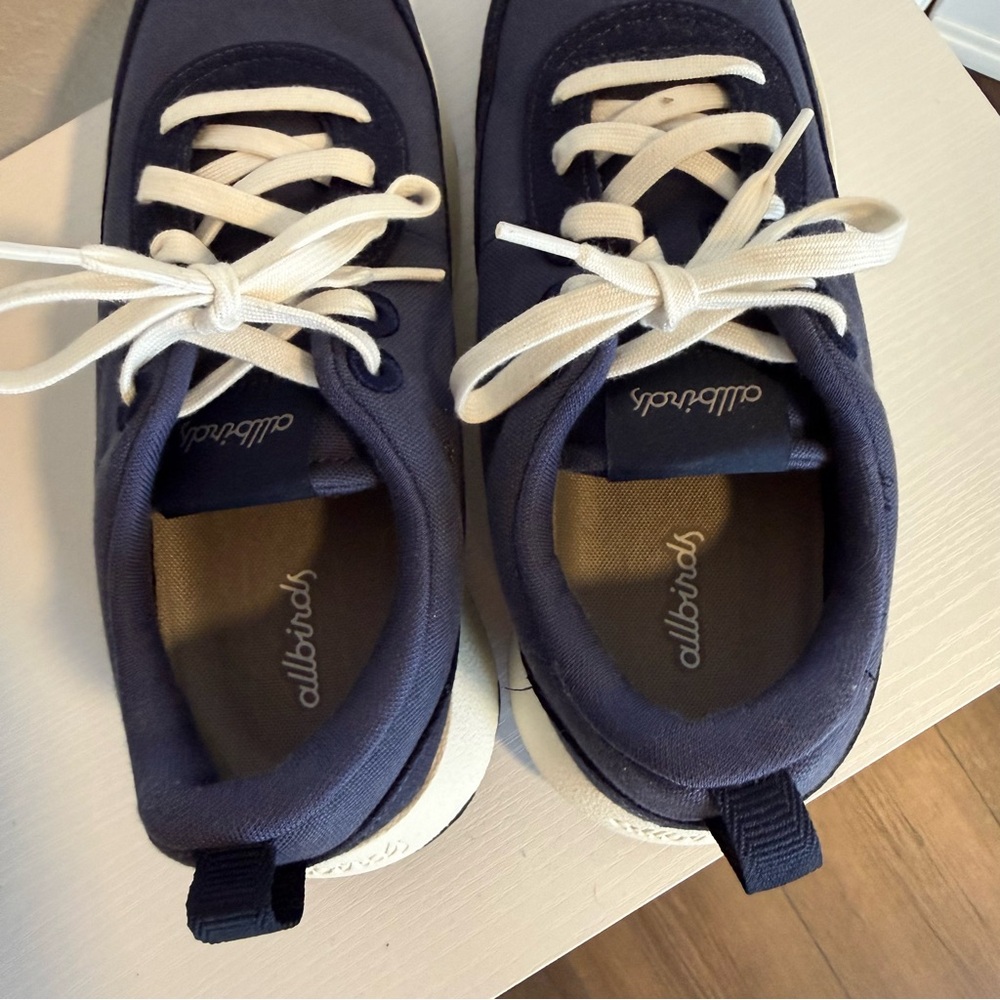 Allbirds Navy Blue Sneakers with White Laces Women’s Size 9 - Picture 7 of 11